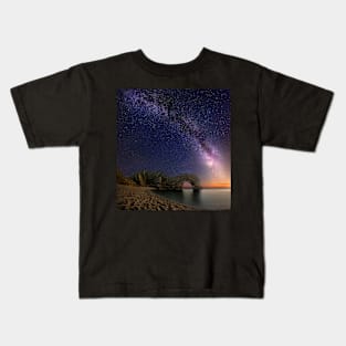 Milky Way over Durdle Door Rocks Kids T-Shirt
